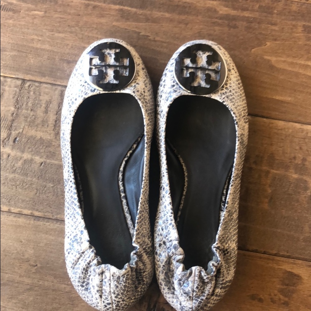 Gently worn Tory Burch reva flats